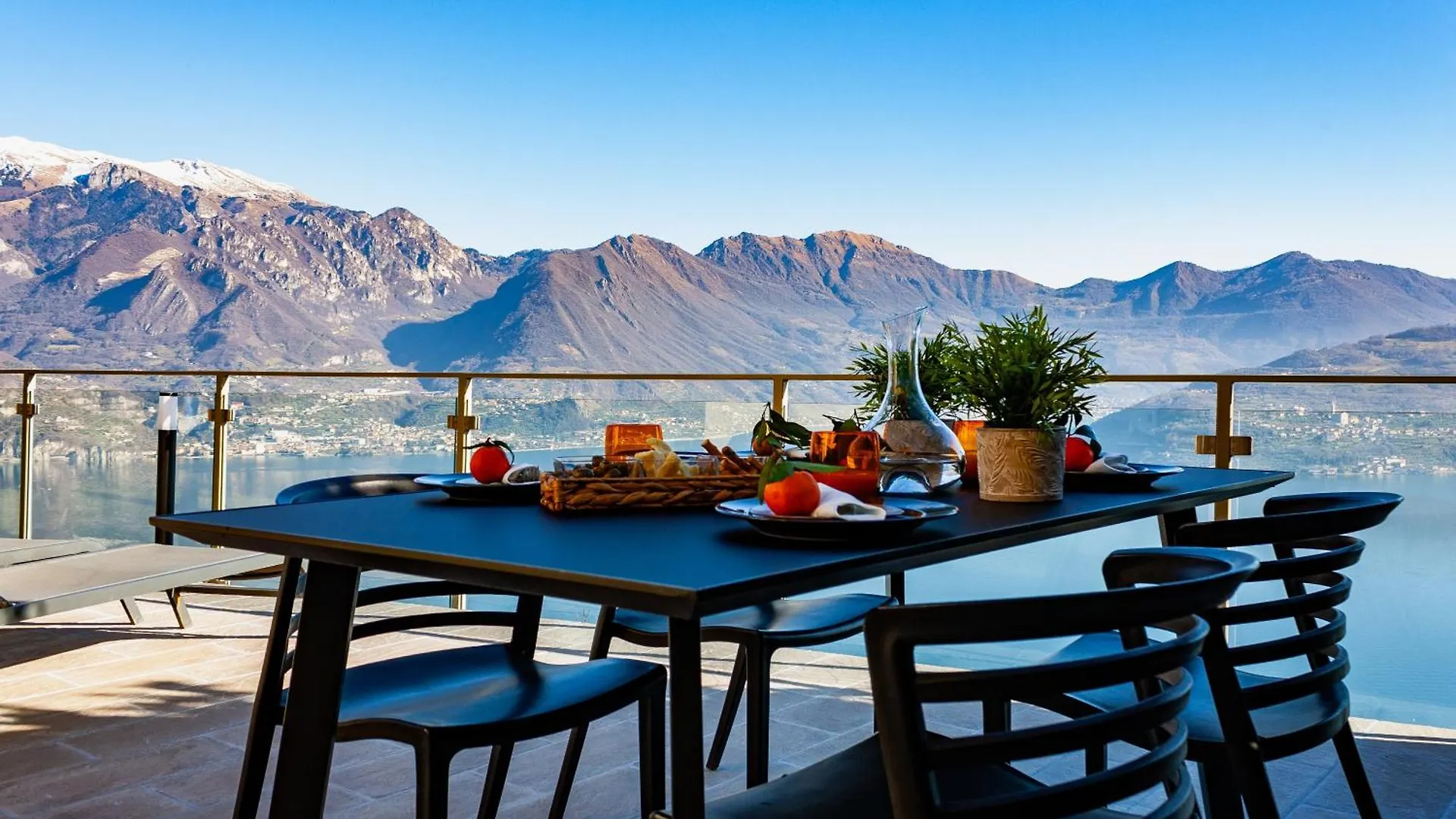Mia Isola With Lake View, Garden And Swimming Pool Parzanica Apartamento