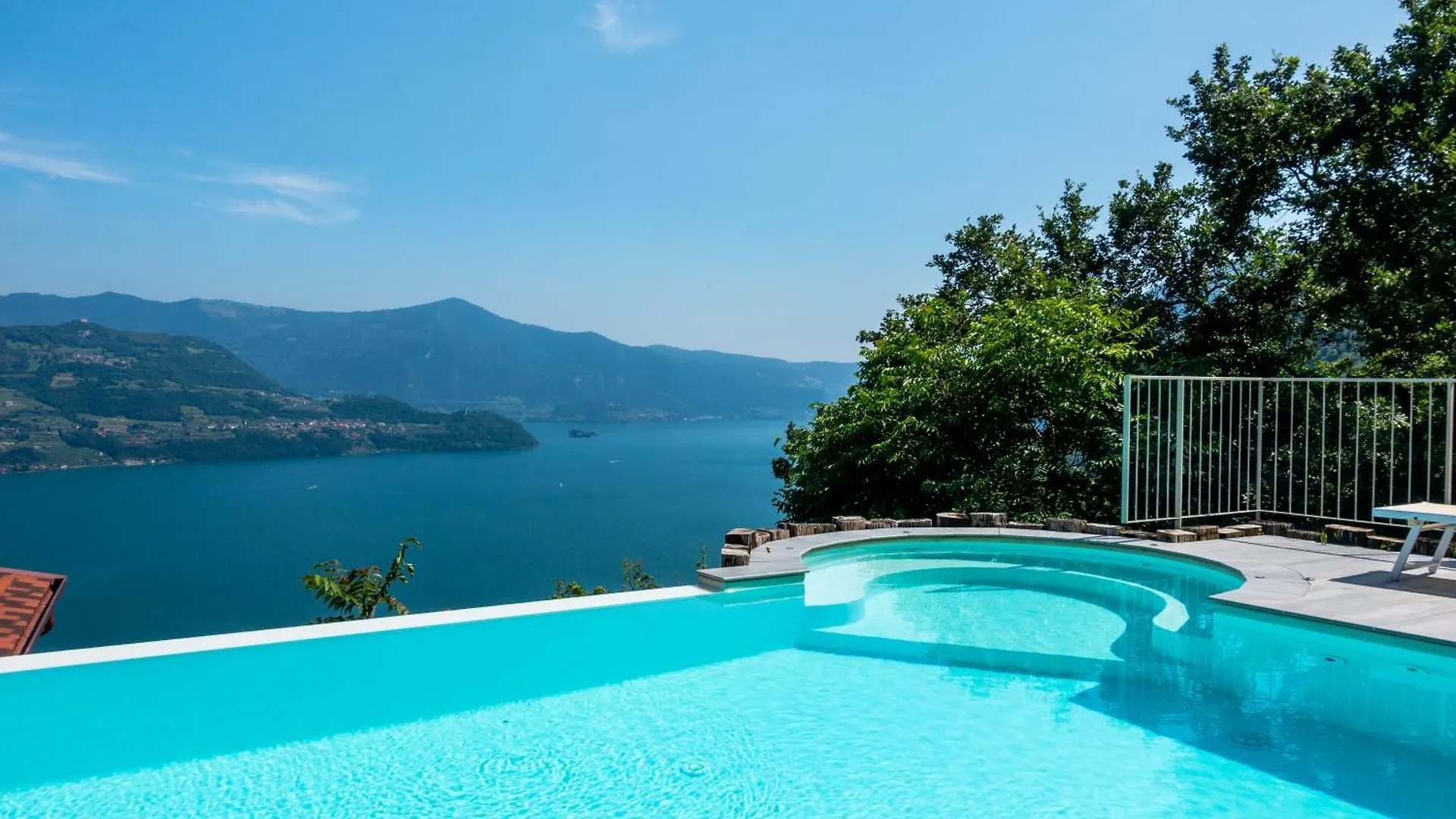 Mia Isola With Lake View, Garden And Swimming Pool Parzanica Apartamento